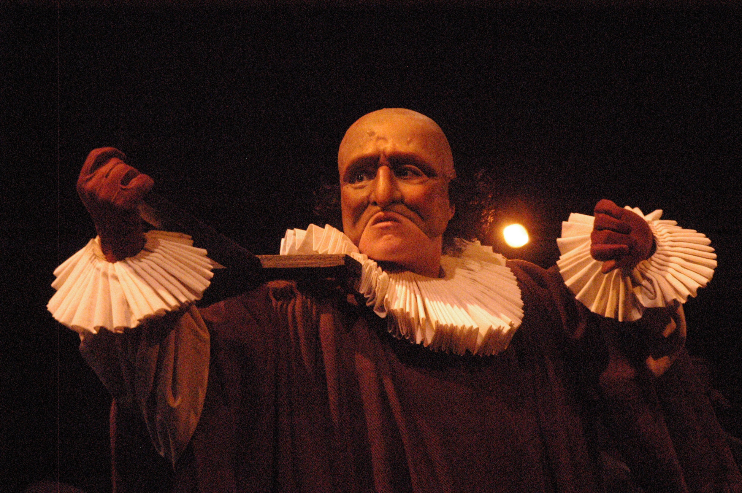 Espejos/mirrors (Juego escénico de La tempestad), 2004