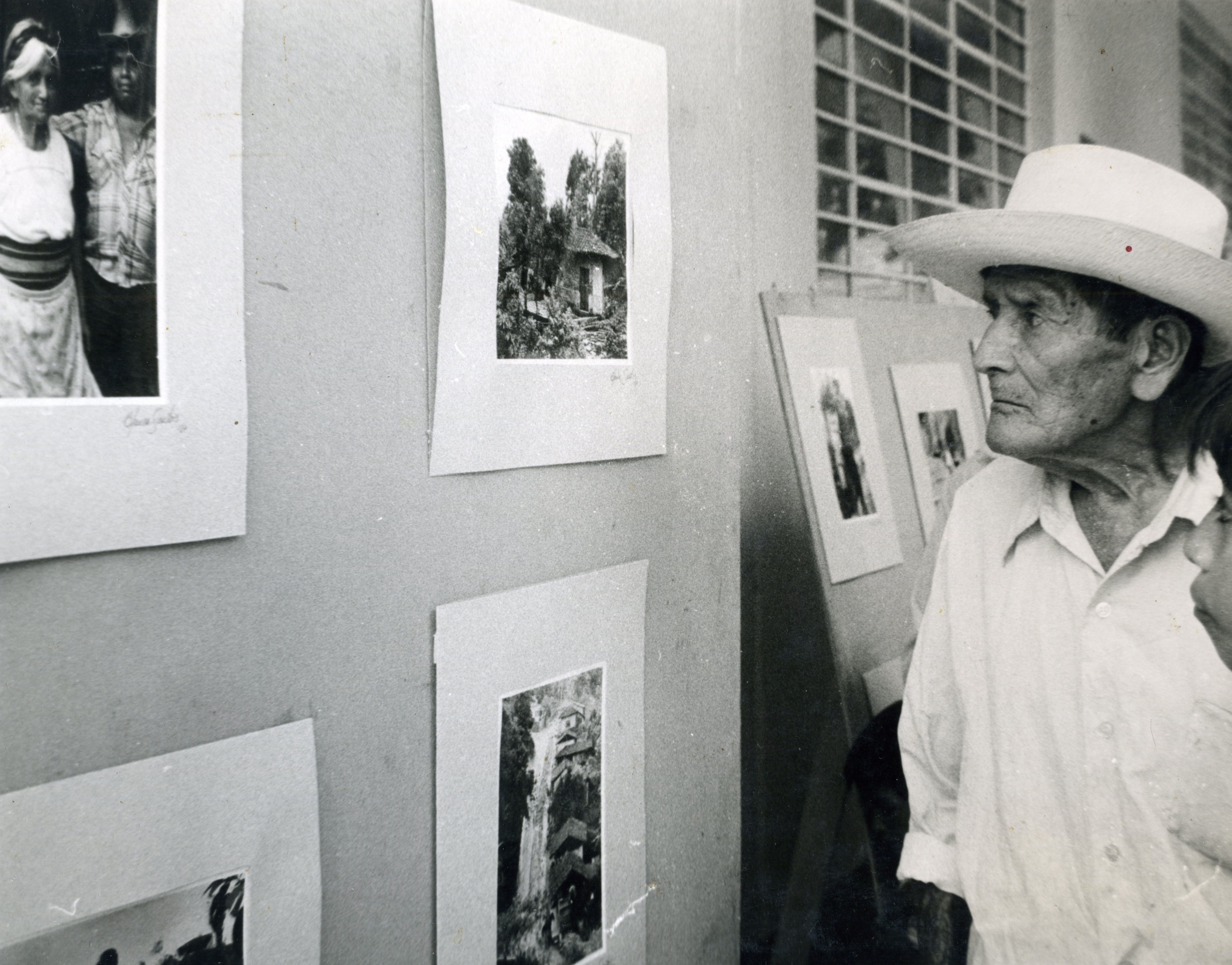 Exposición fotográfica, 1987