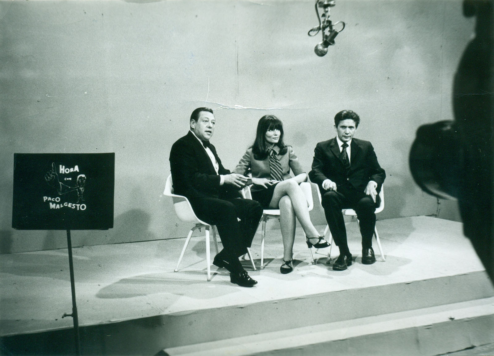 Paco Malgesto, Pilar Pellicer y James Metcalf en el programa de televisión La hora con Paco Malgesto