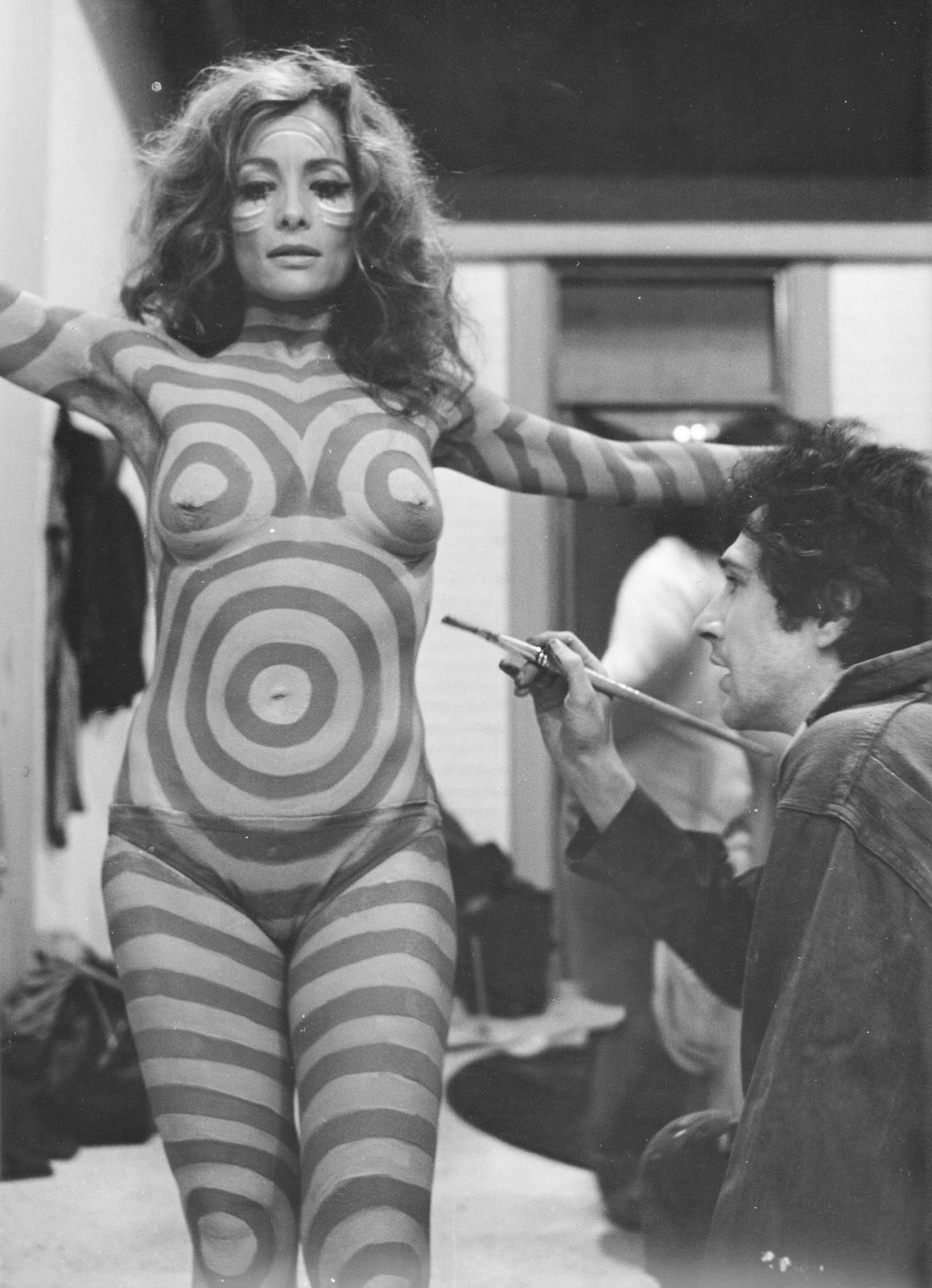 Pilar Pellicer y Arnaldo Coen en los preparativos de la coreografía Luz y fuerza motriz